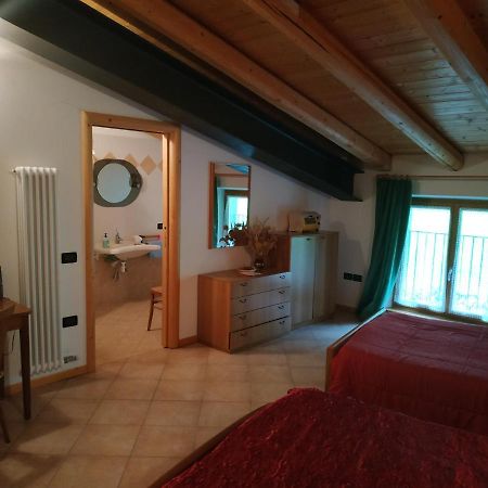 La Cort Di Nonna Rosa Bed & Breakfast Mori Eksteriør bilde
